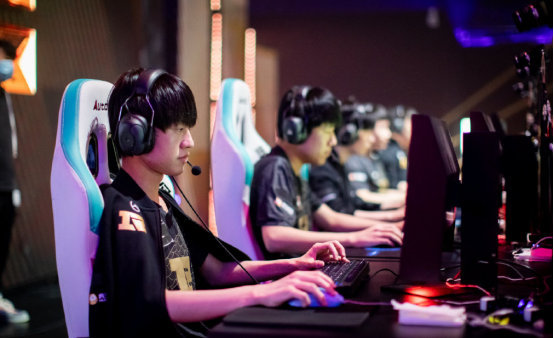 激烈的爭冠 激烈的爭冠